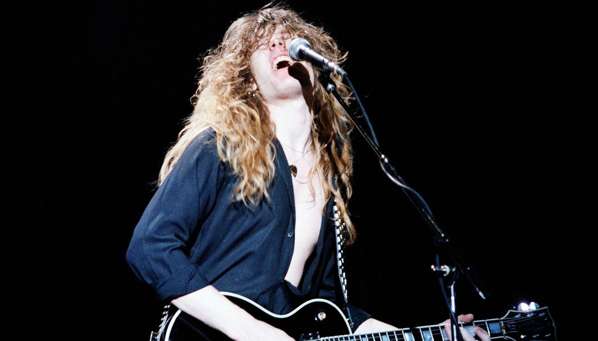 John Sykes performs with Thin Lizzy at the Hammersmith Odeon in London on March 10, 1983