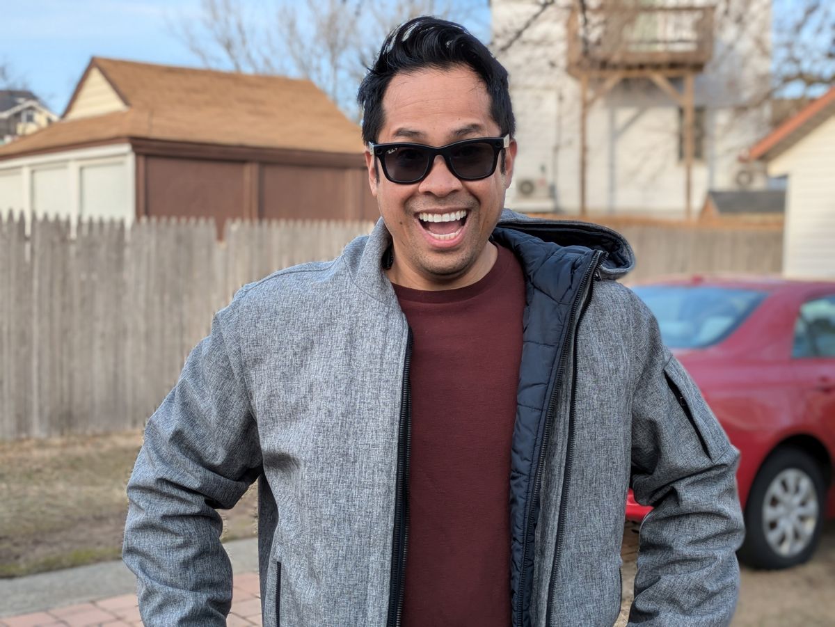 Google Pixel 8a portrait sample.