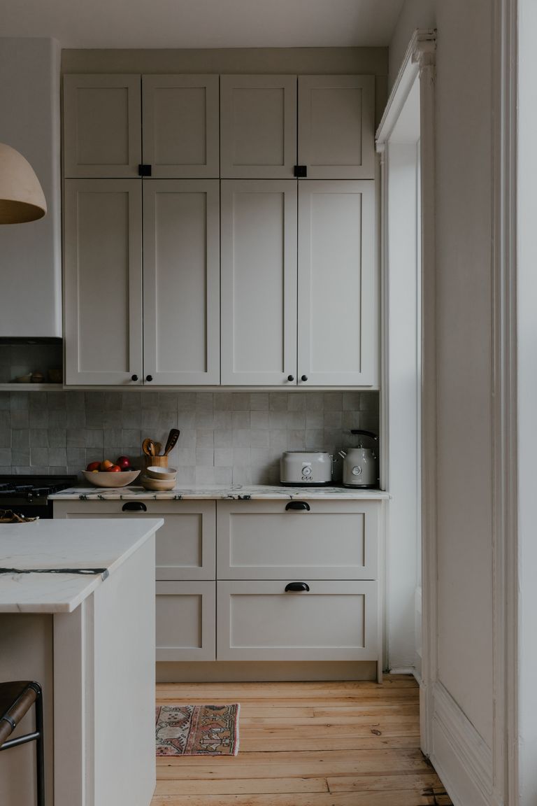 How do I make my white kitchen look better? 8 top tips from the experts