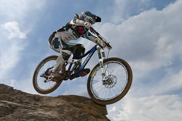 Holly Baarspul descends towards her gold medal in the women's elite downhill on Mt. Major.