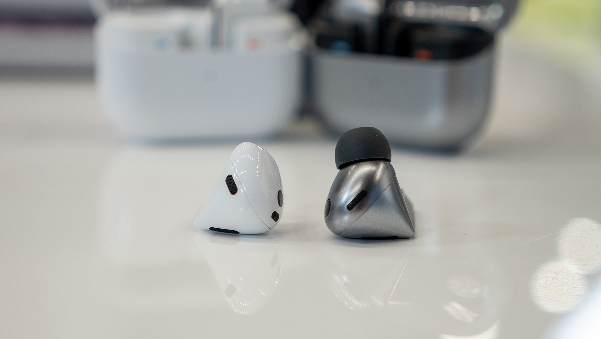 Comparing the Samsung Galaxy Buds 3 with the Galaxy Buds 3 Pro