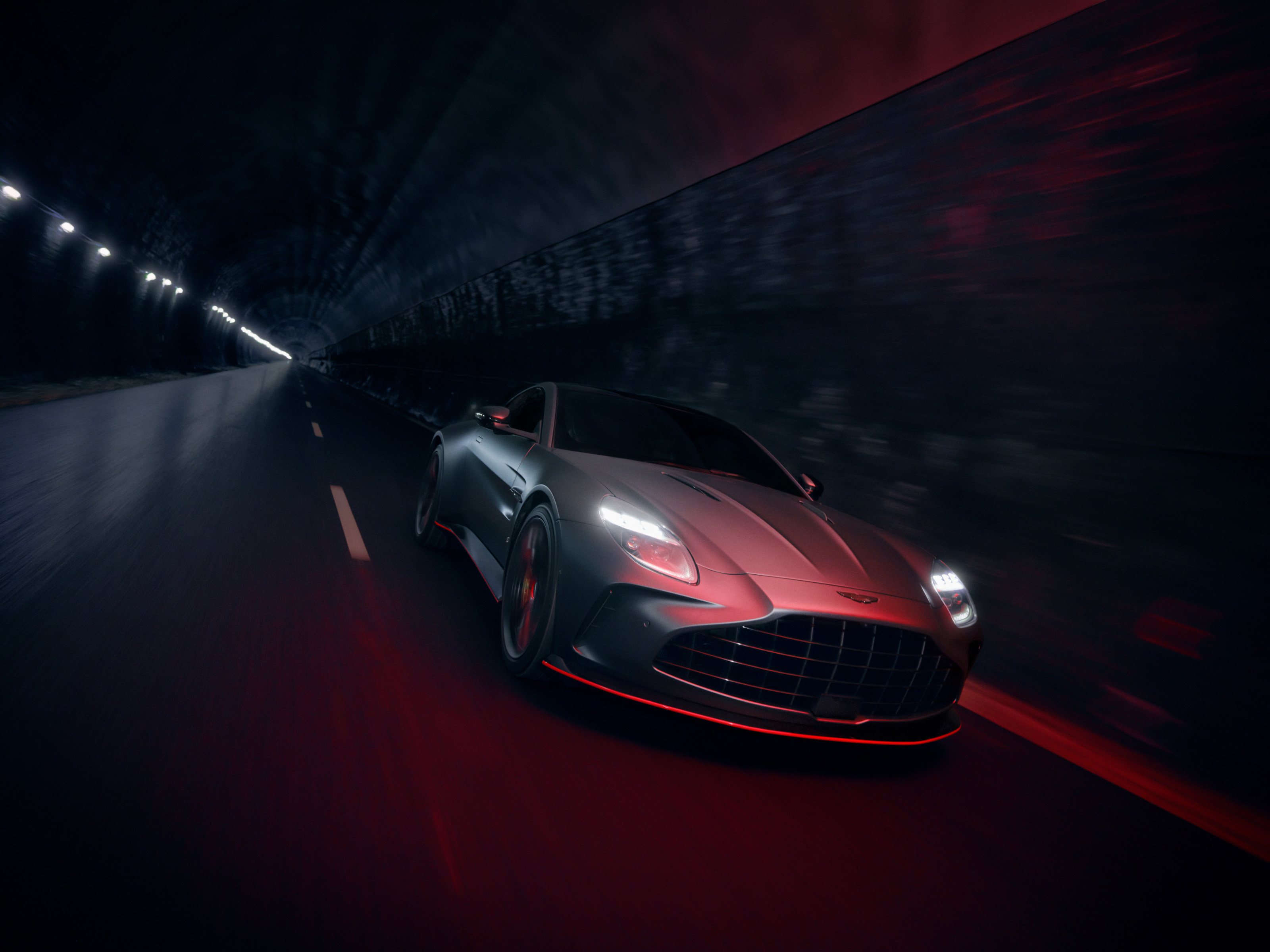 Aston Martin Vantage S