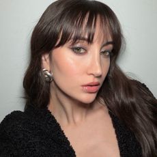 Image of WWW associate beauty editor Alyssa Brascia with icy glam.