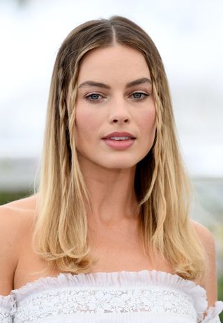 Margot Robbie attends the photocall for "Once Upon A Time In Hollywood" during the 72nd annual Cannes Film Festival on May 22, 2019 in Cannes, France