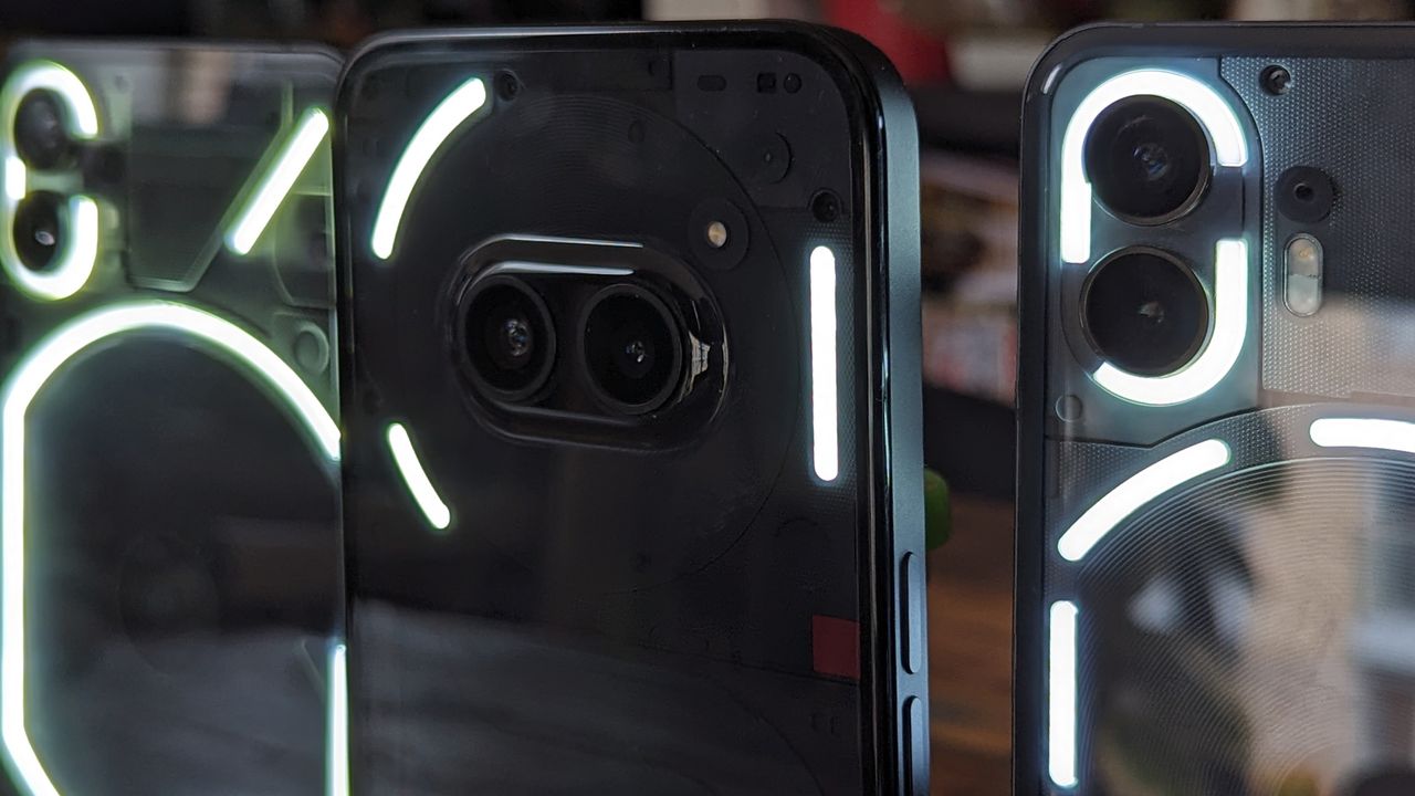 Nothing Phone 1 Nothing Phone 2a Nothing Phone 2 Glyph lighting on closeup