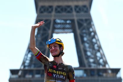 Marianne Vos at the 2022 Tour de France Femmes avec Zwift