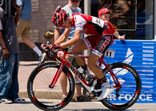 Luca Darmiani (Kenda) falls out of the break.
