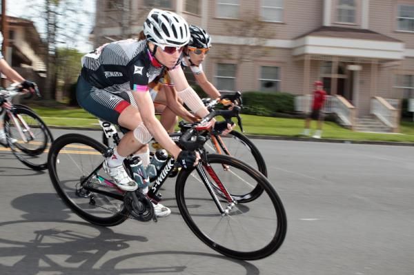 Amber Neben (Specialized/Lululemon) after getting a little banged up yesterday.