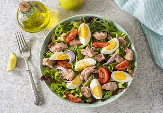 Pret A Manger: Tuna Nicoise Salad
