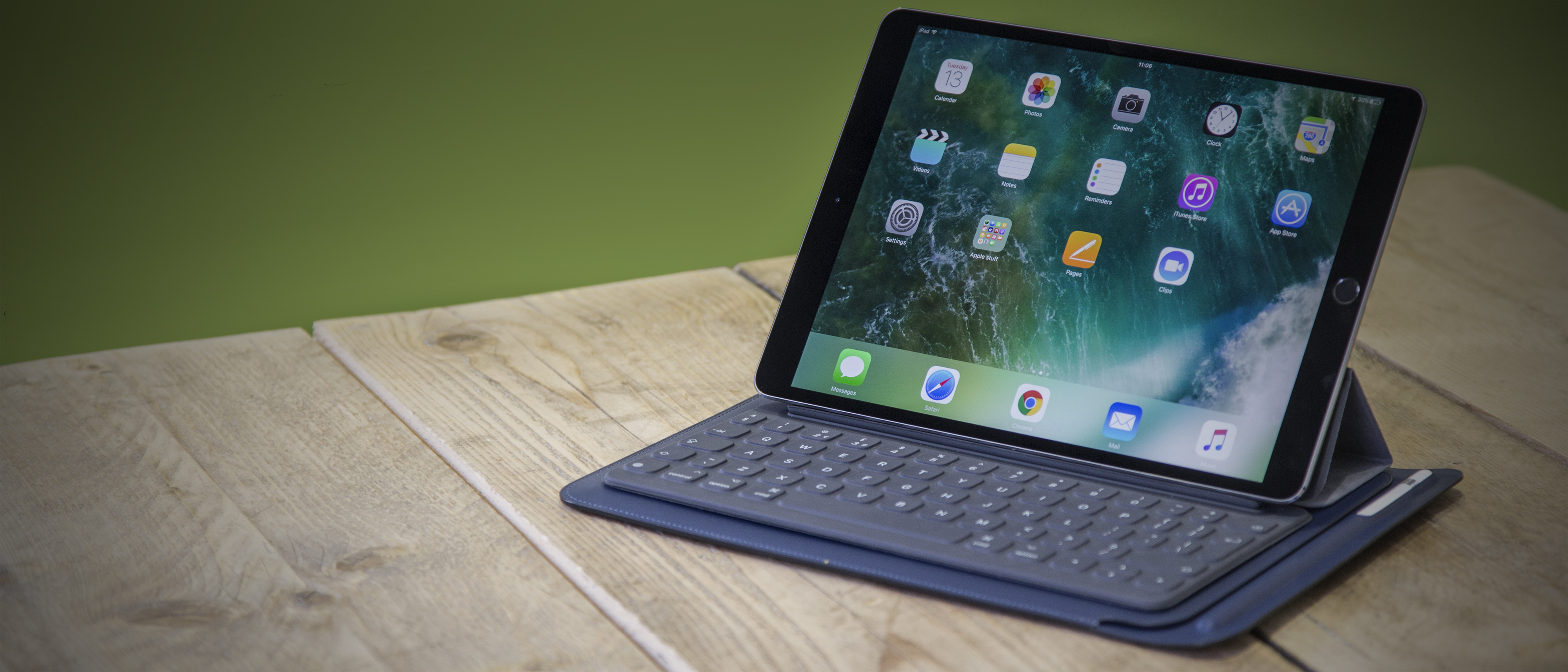Smart Keyboard and Apple Pencil - iPad Pro 10.5 (2017) review 