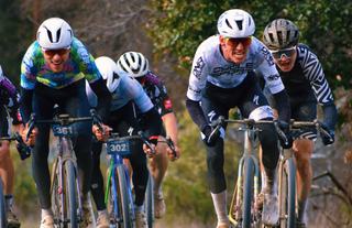 Grasshopper Adventure Series: Alex Wild survives seven-rider sprint to win Low Gap elite men's opener