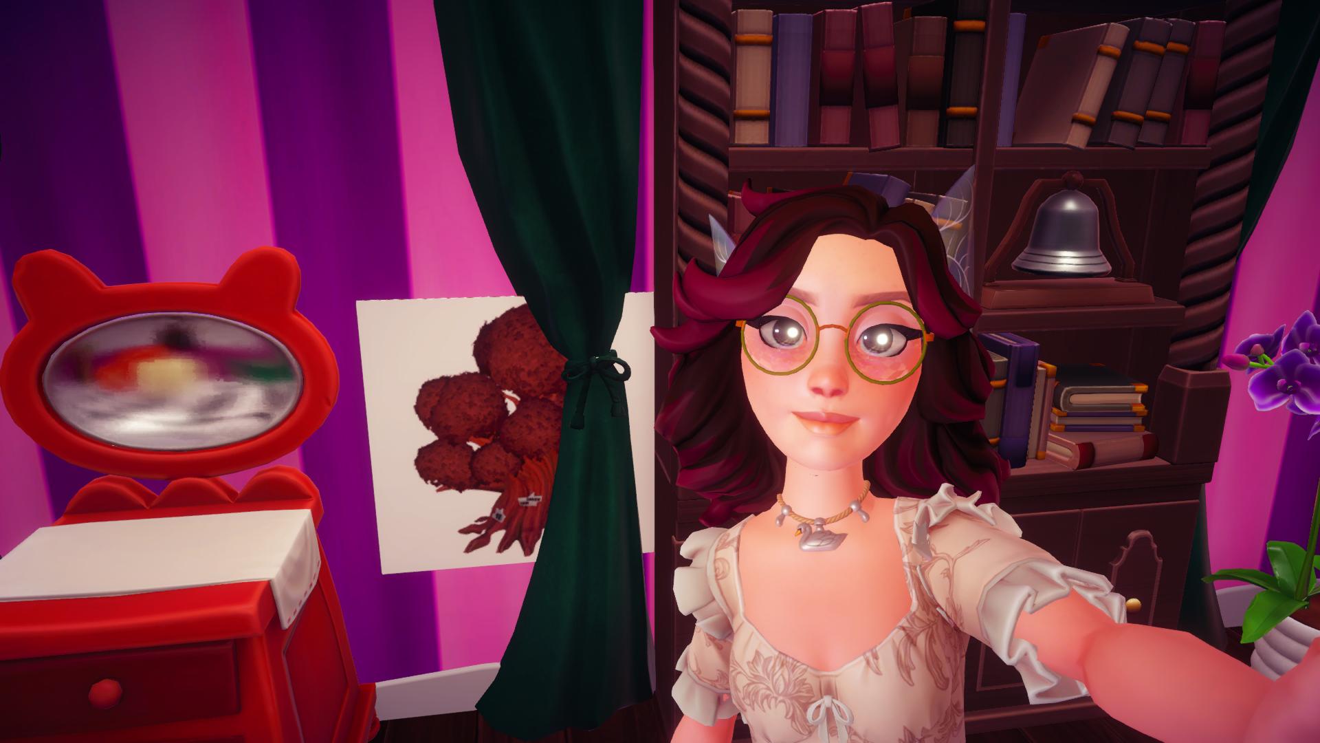 Player taking photo with a painting of the cheshire cat tree in Disney Dreamlight Valley