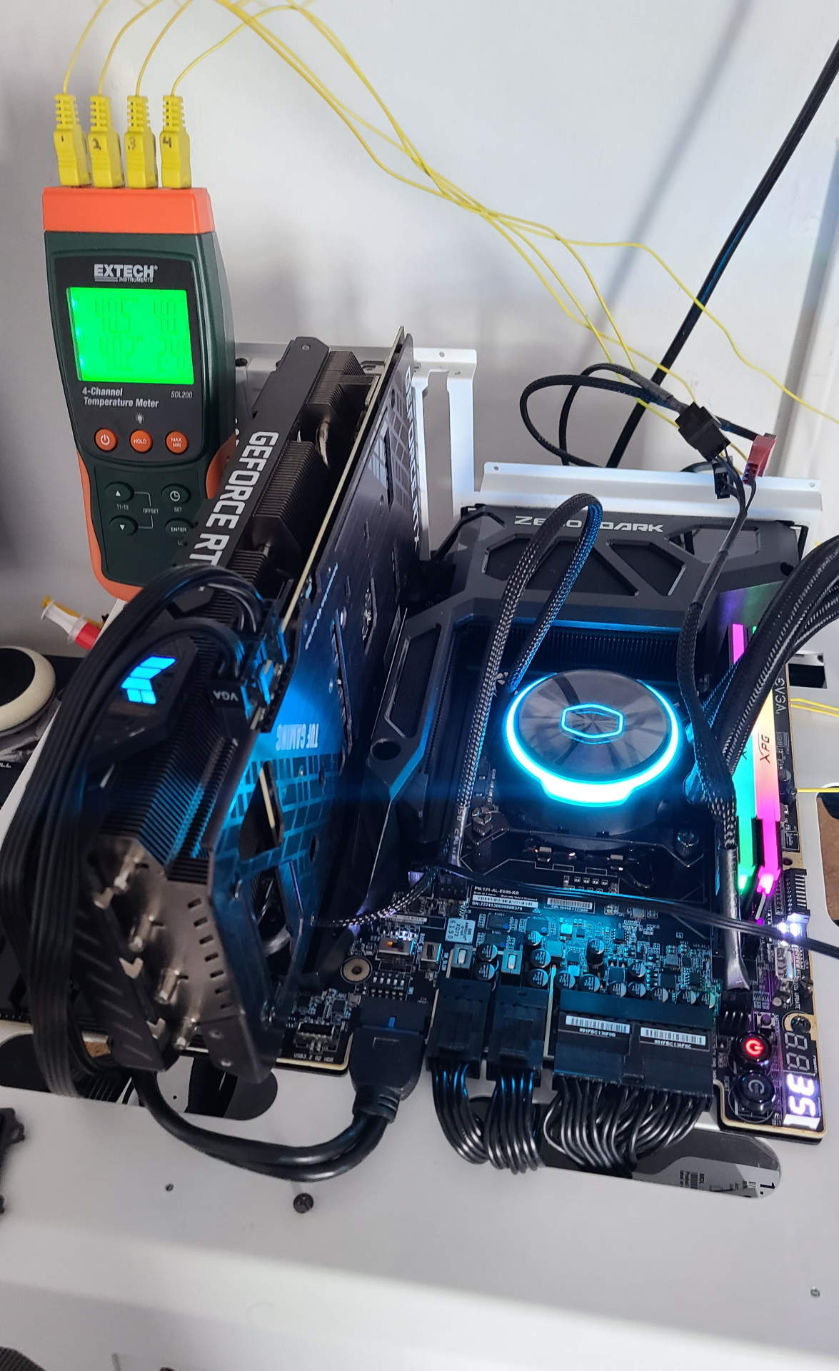 EVGA Z690 Dark Kingpin