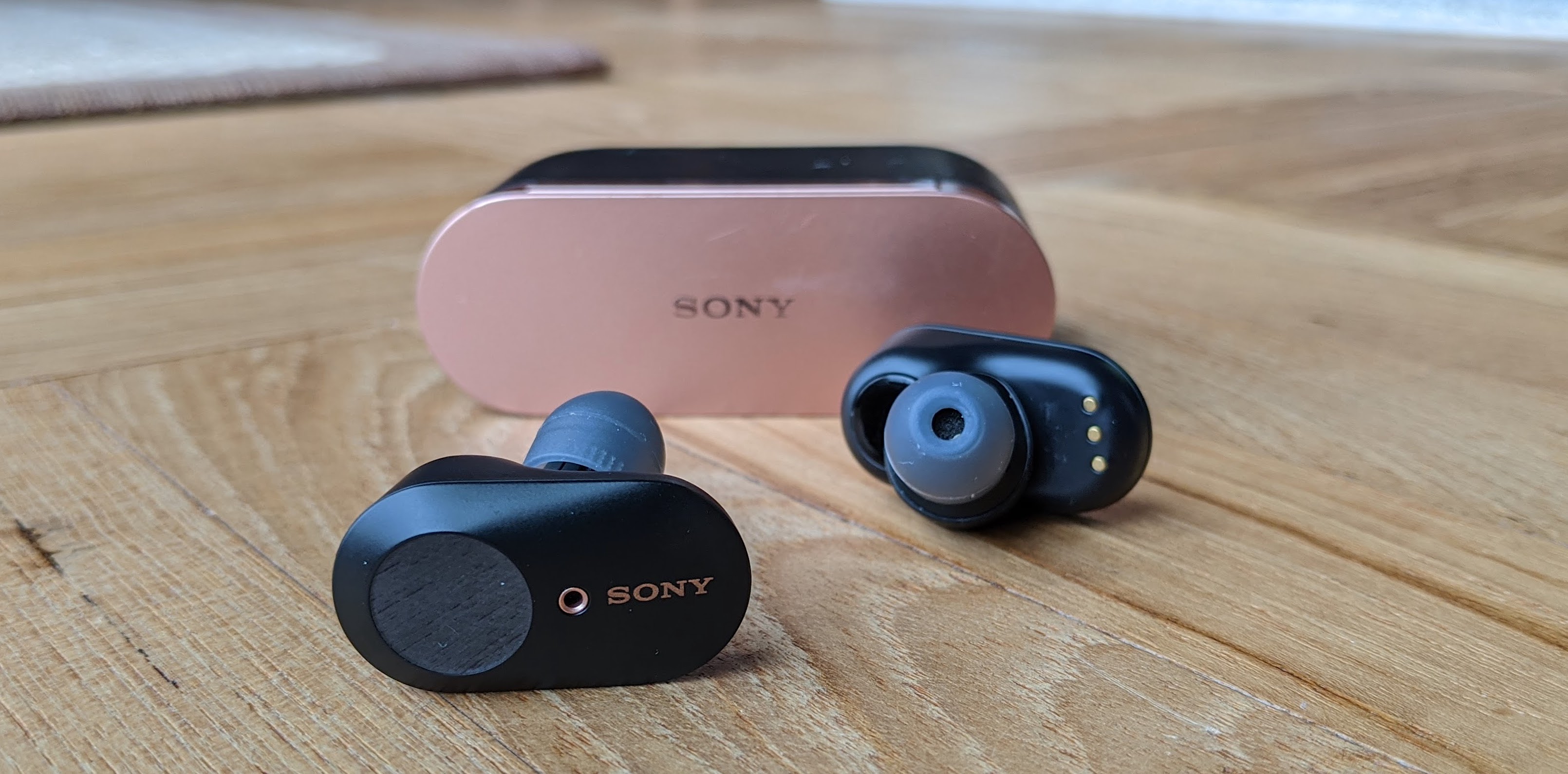 best noise-cancelling earbuds: Sony WF-1000xM3