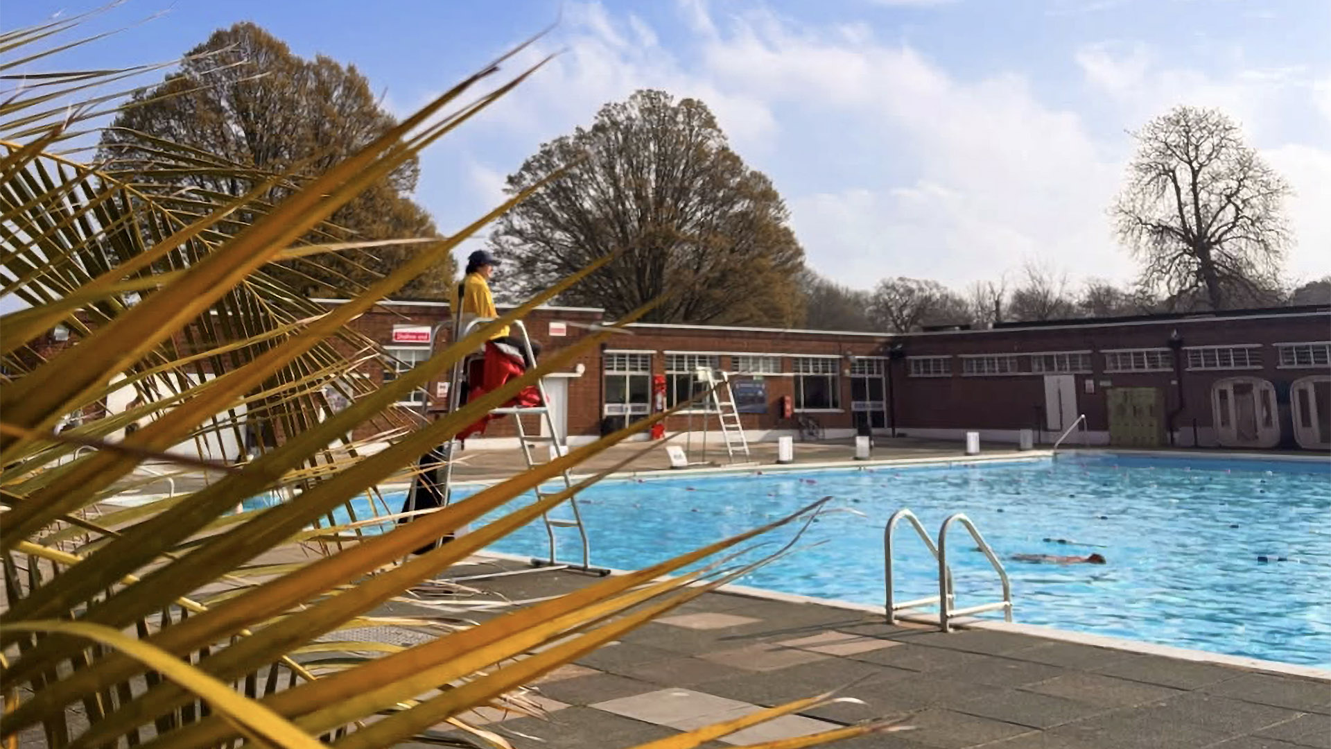 A photo of Brockwell Lido.