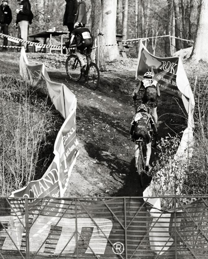 Half a lap to go- Curtis White (Cannondale p/b Cyclocrossworld.) makes his move.