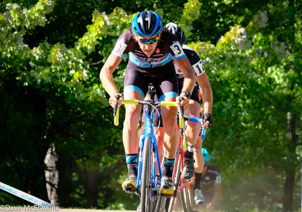 Jamey Driscoll (Raleigh Clement) riding with the leaders during lap three 113 D