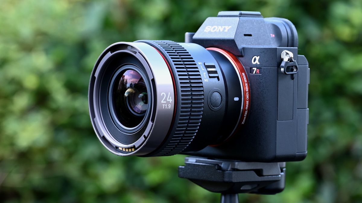Samyang V-AF 24mm T1.9 review | Digital Camera World