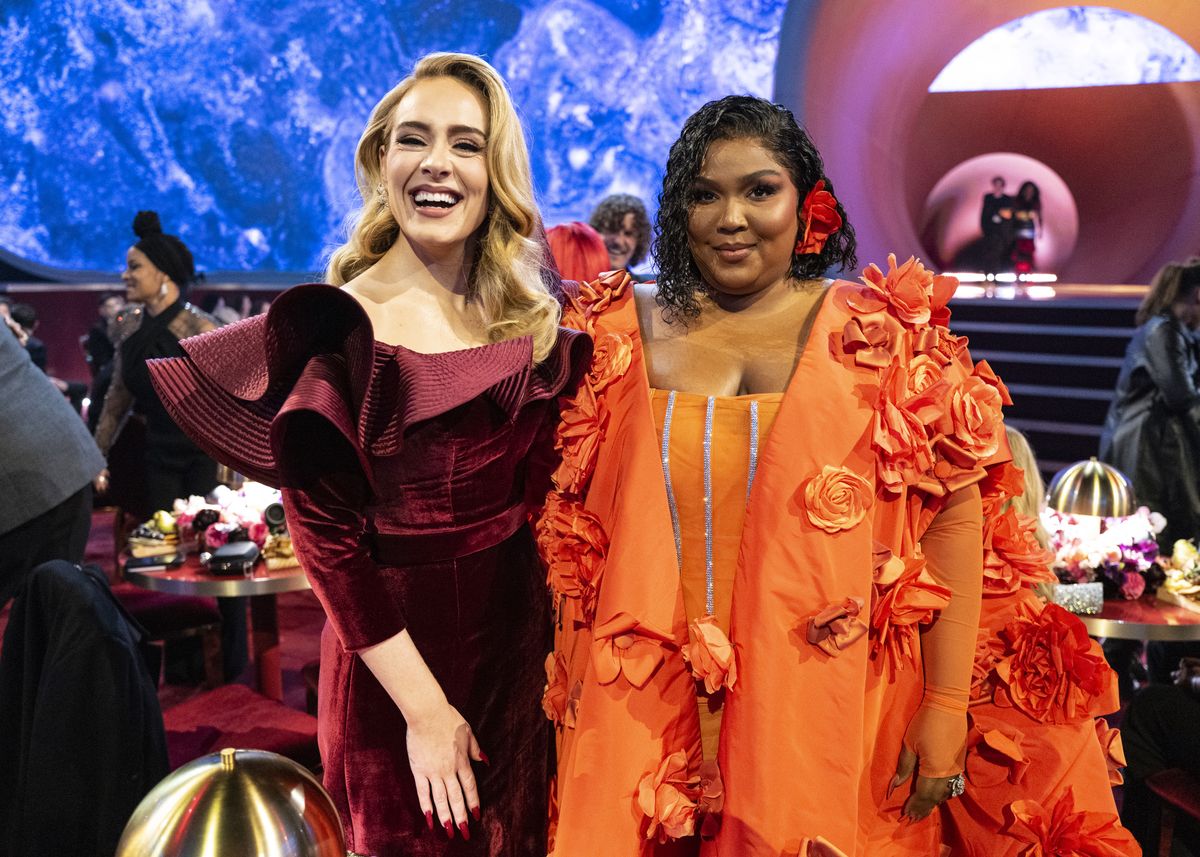 Lizzo and Adele Bonded Over Being "Supreme Divas" Marie Claire(01)
