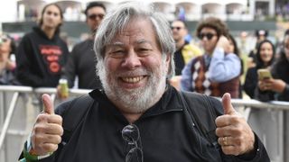 Steve Wozniak gives a double thumbs up