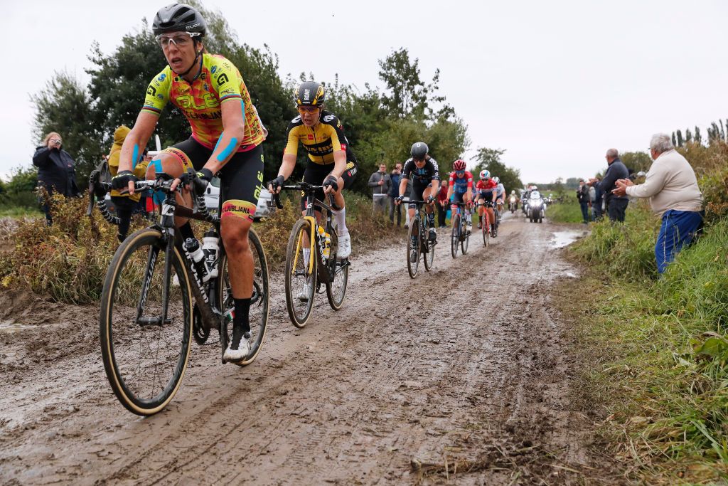 ROUBAIX FRANCE OCTOBER 02 Romy Kasper of Germany and Jumbo Visma Team competes during the 1st ParisRoubaix 2021 Womens Elite a 1164km race from Denain to Roubaix ParisRoubaixFemmes ParisRoubaix on October 02 2021 in Roubaix France Photo by Bas CzerwinskiGetty Images