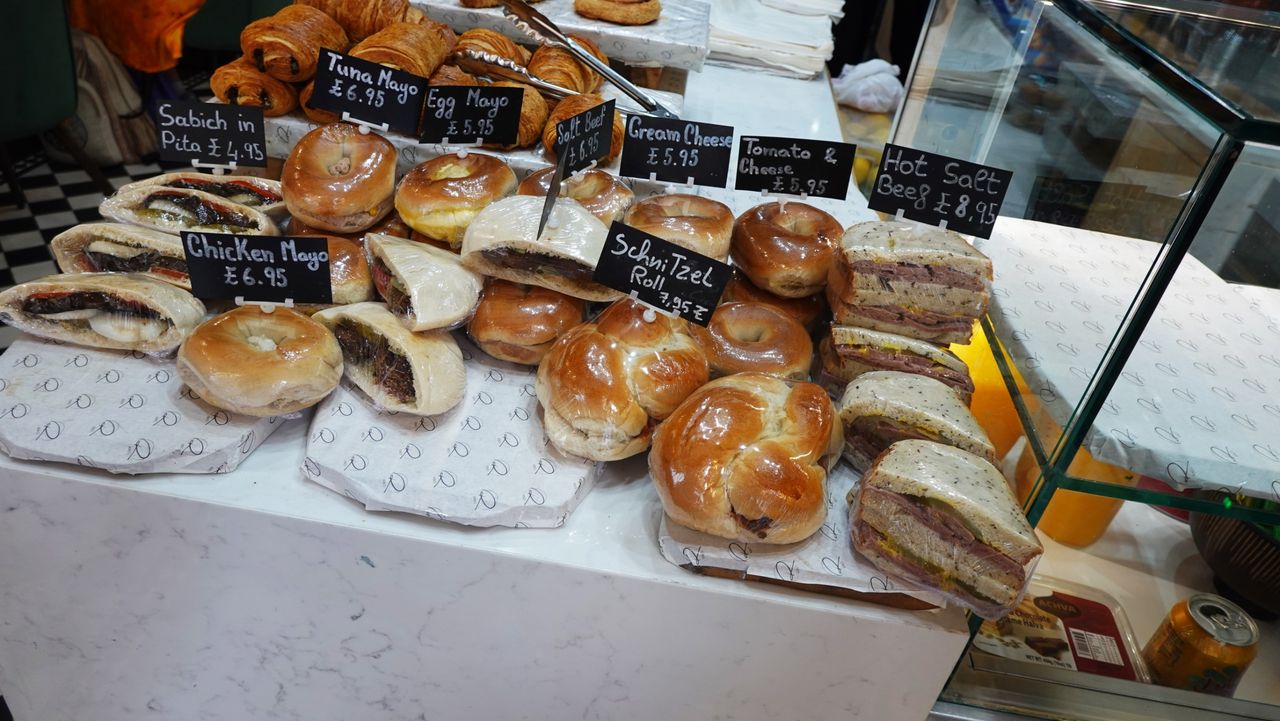 Roni's, West Hampstead