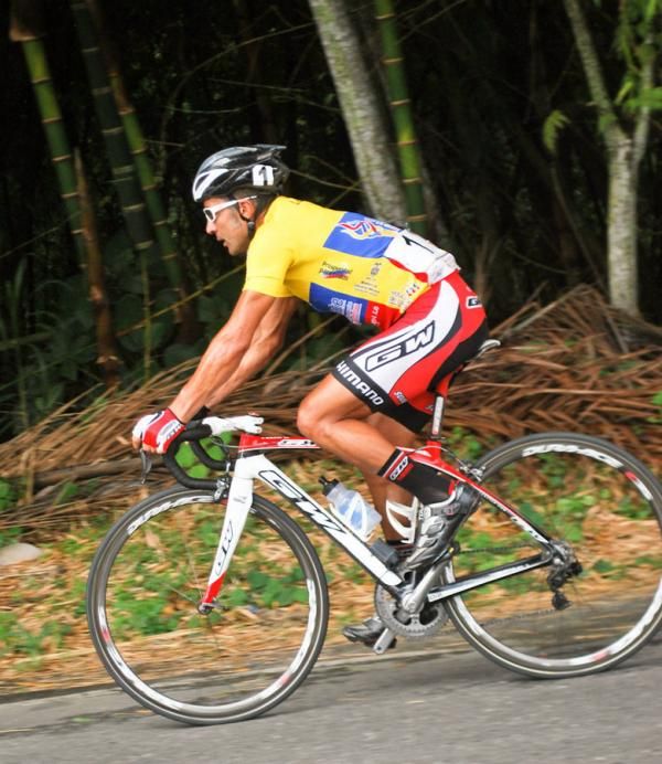 Race leader Fexlix Cardenas