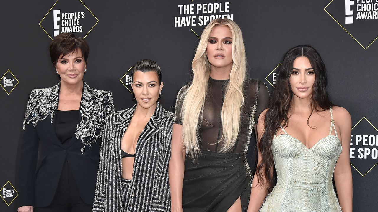 watch keeping up with the kardashians, kim kardashian kourtney kardashian khloe kardashian kris jenner