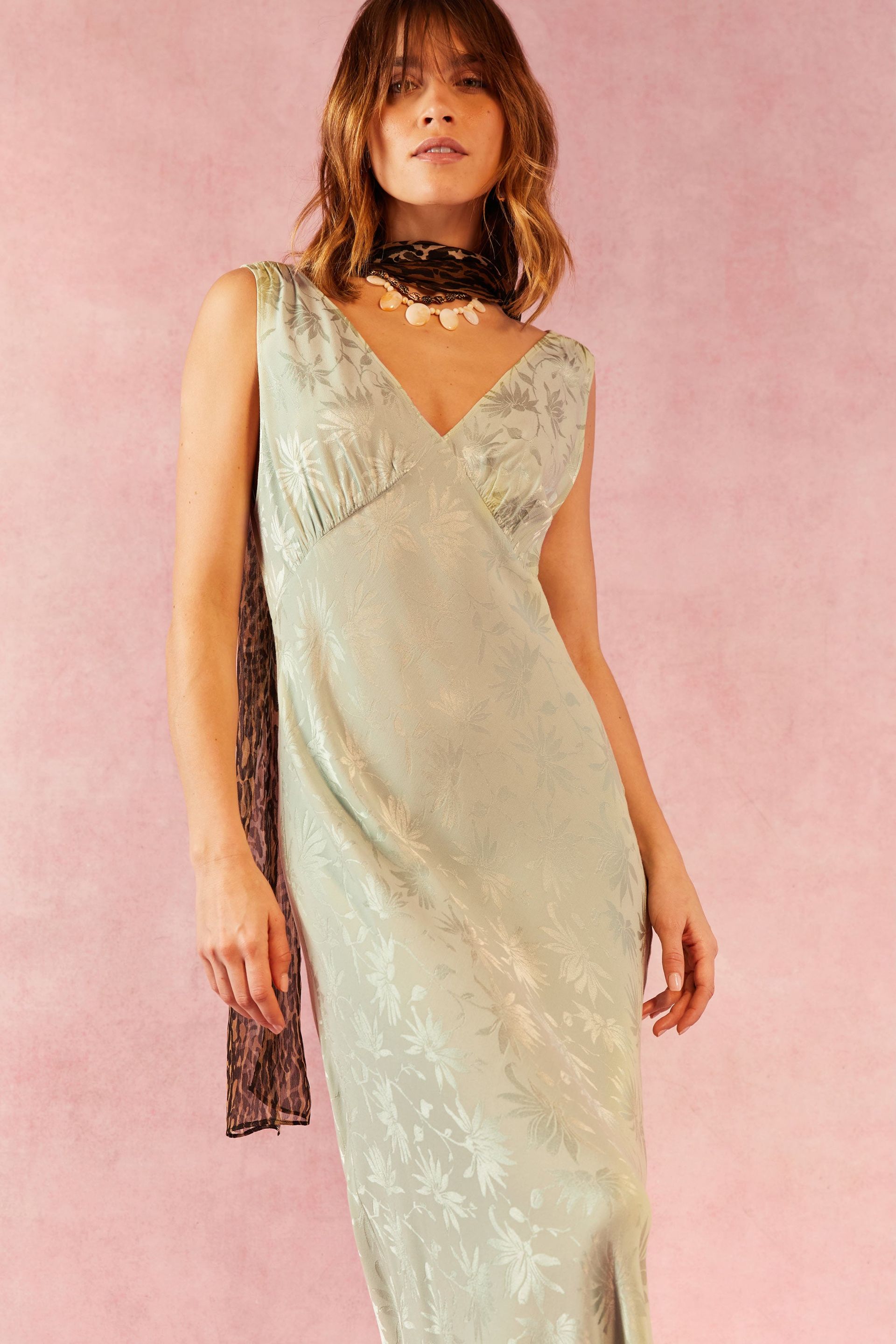 Sandrine - Daisy Jacquard Sage