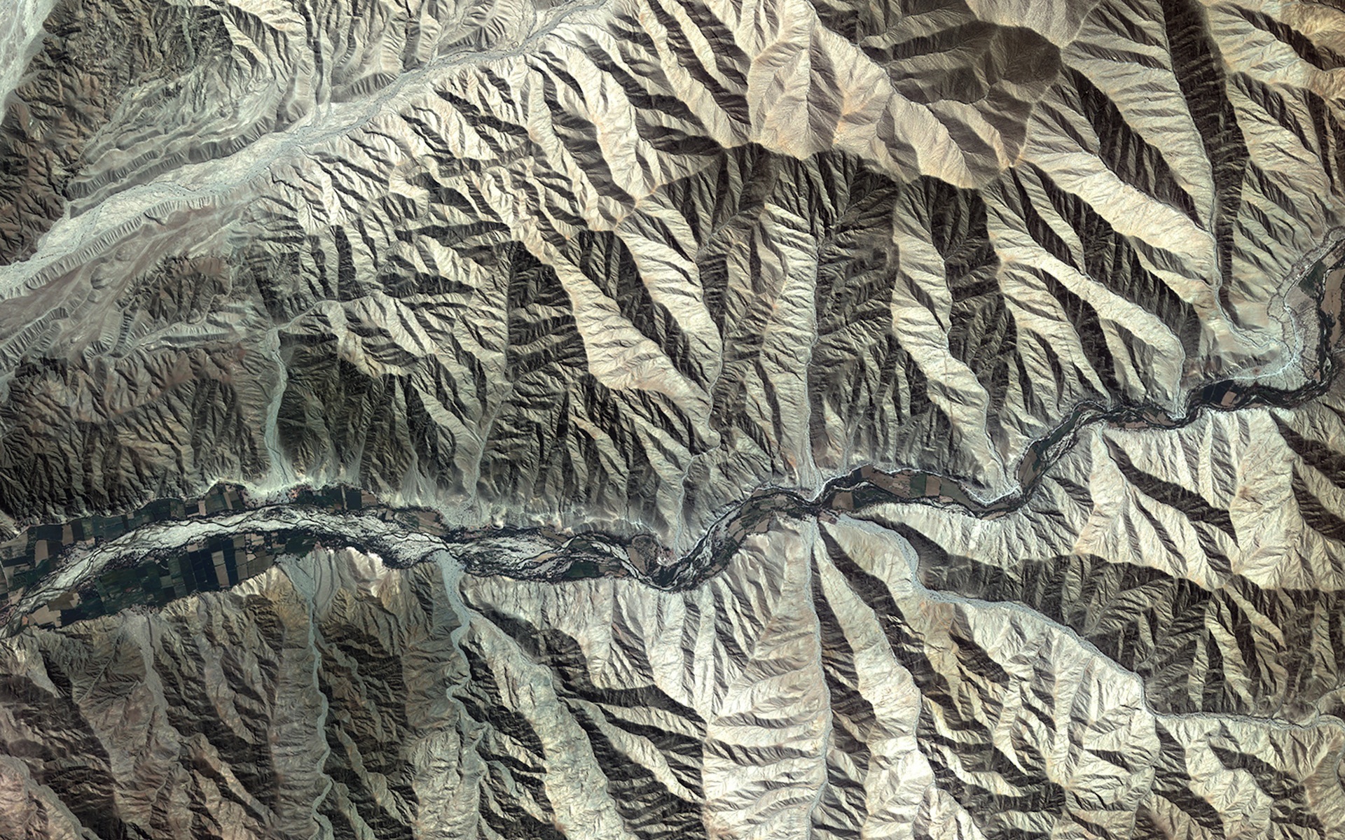 Kompsat-2 Captures Andes Mountains in Peru 1920 