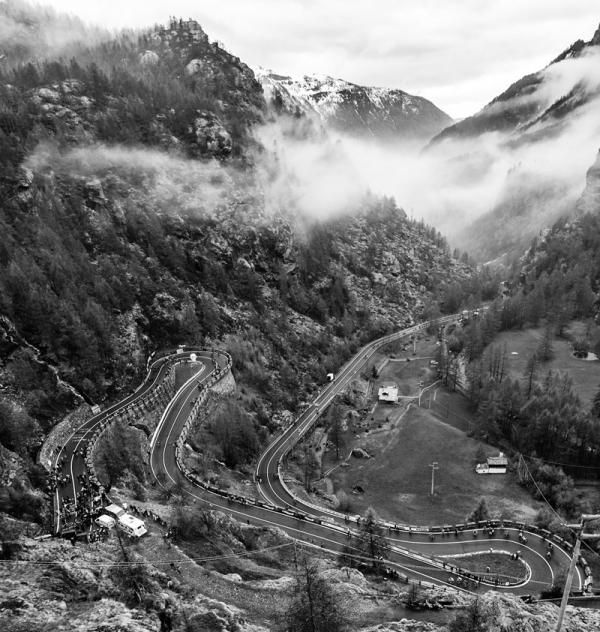 A dramatic finish in the mountains on stage 14