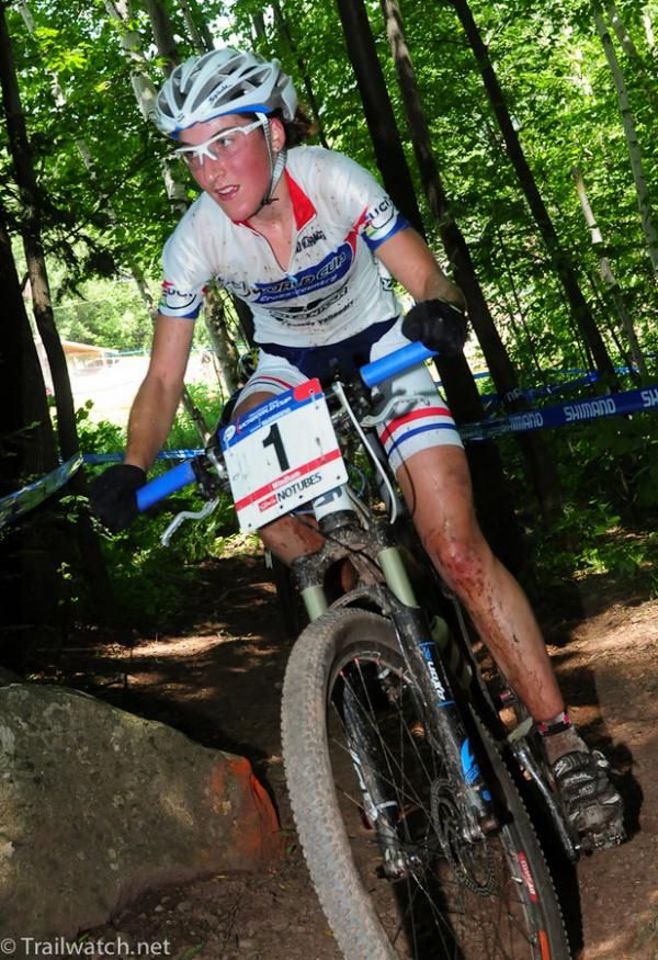 Julie Bresset (BH-Suntour) leading on the first descent