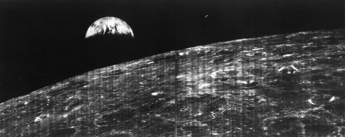 First photo of the earth taken from the moon