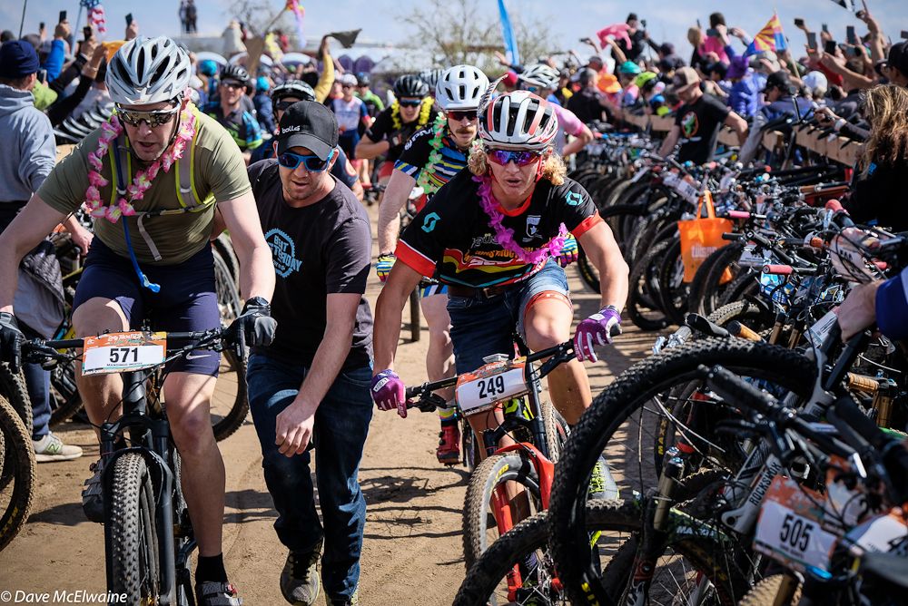 Jeffery Boyd (L) riding in the 4-person Men&rsquo;s Open gets underway with Nash Dory (R) who won the Duo Men&rsquo;s team race.