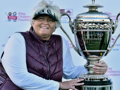 Laura Davies What&#039;s In The Bag