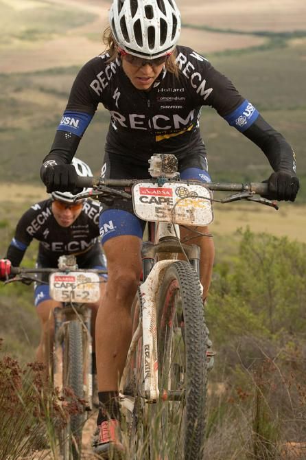 Ariane Kleinhans and Annika Langvad on their way to win stage 3