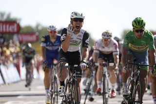 Mark Cavendish takes his fourth stage victory in the 2016 Tour de France. Photo: Yuzuru Sunada