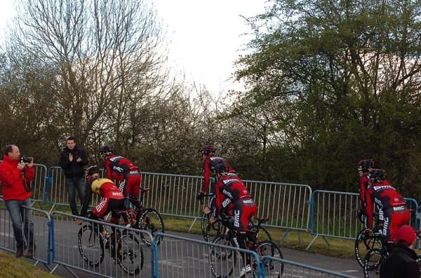 Philippe Gilbert and his BMC teammates climb the C&ocirc;te de La Redoute.