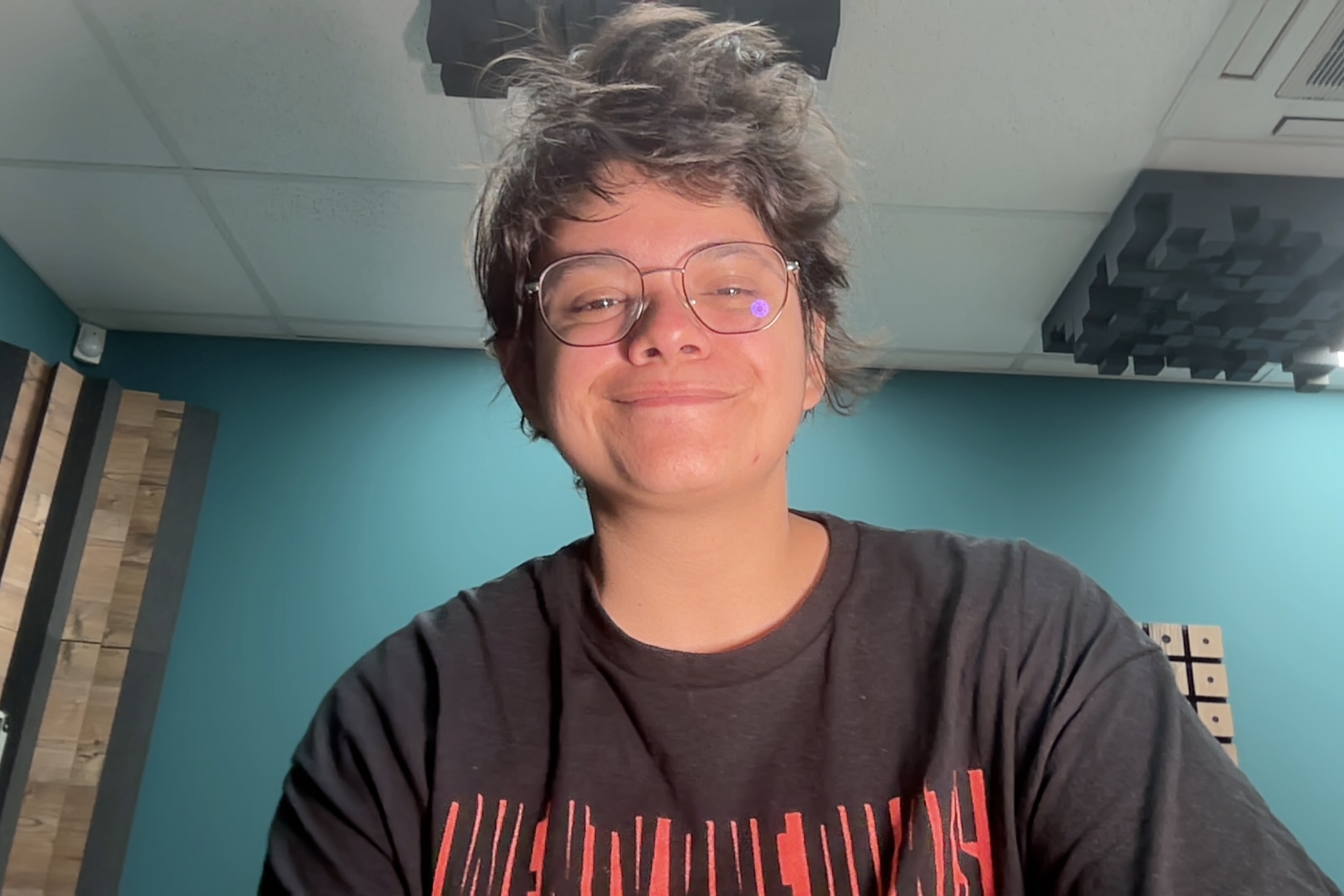 A photo of a woman taken with a NEO 2 panel light on