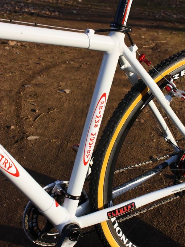 The seat tube is perfectly round from end to end.