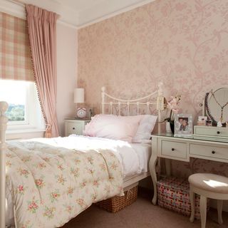 childrens bedroom with dressing table and stool