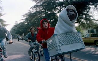 E.T. the Extra-Terrestrial (1982)