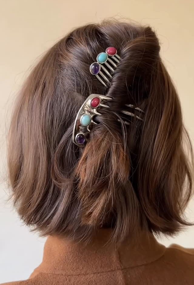 A model wearing Lelet's French combs.