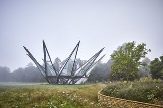 Heatherwick Glasshouse at Woolbeding open to the elements