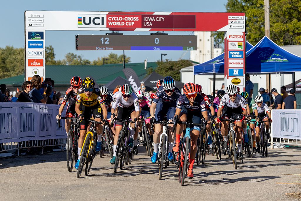 UCI Cyclo-cross World Cup in Iowa City, women's elite race 2021