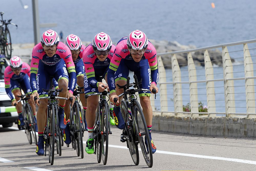Lampre-Merida were the first team off for the 2015 Giro d'Italia TTT