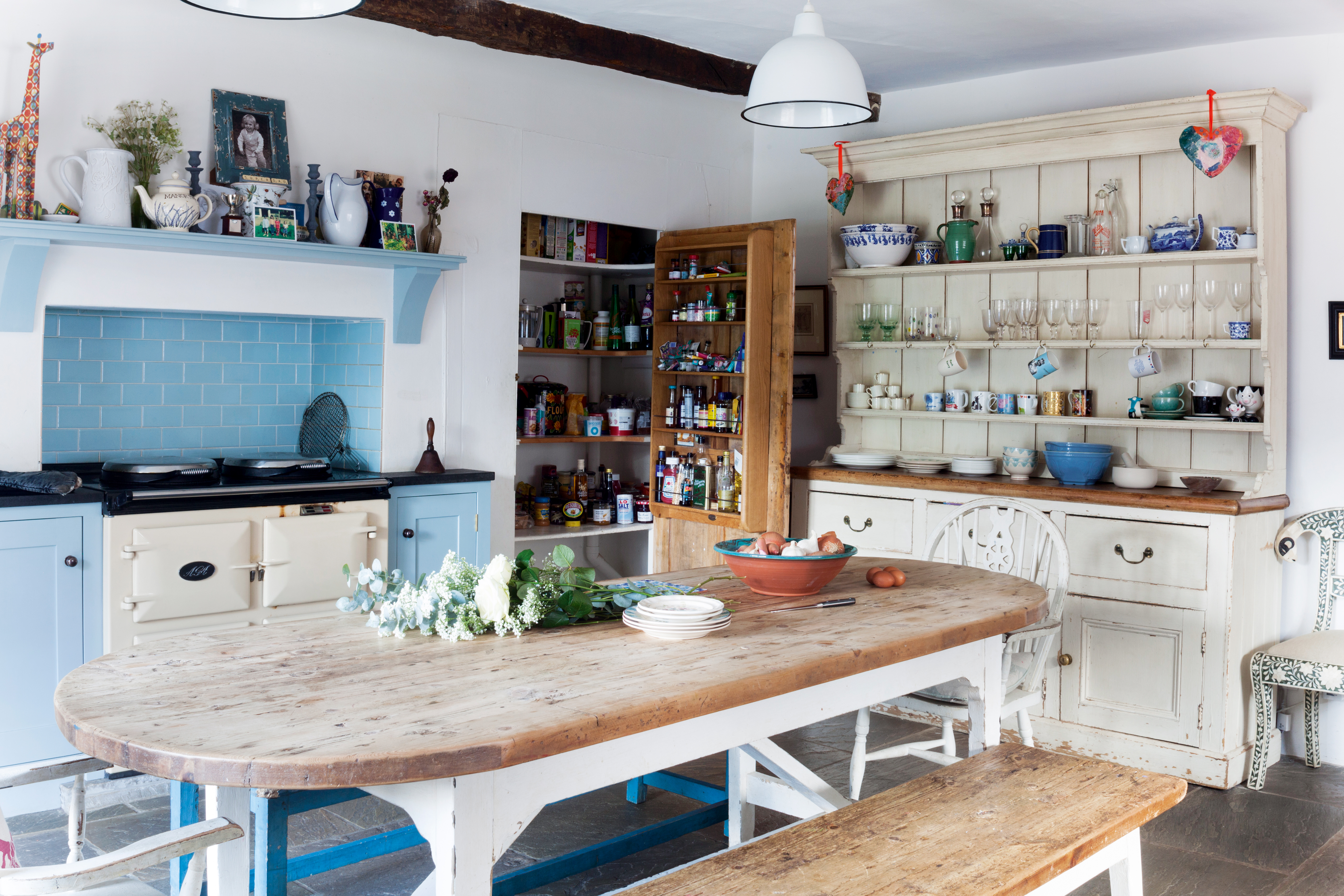 Your Guide to a Rustic-Style Kitchen