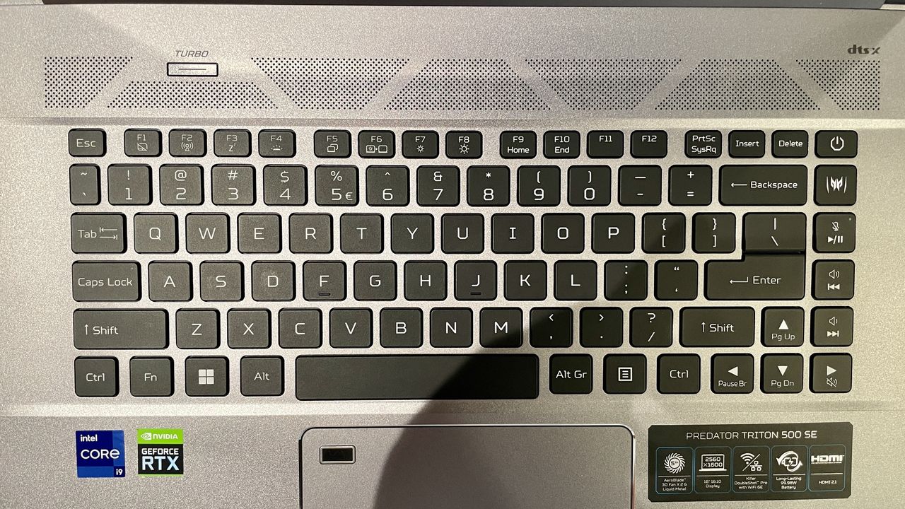 Acer Predator Triton 500 SE