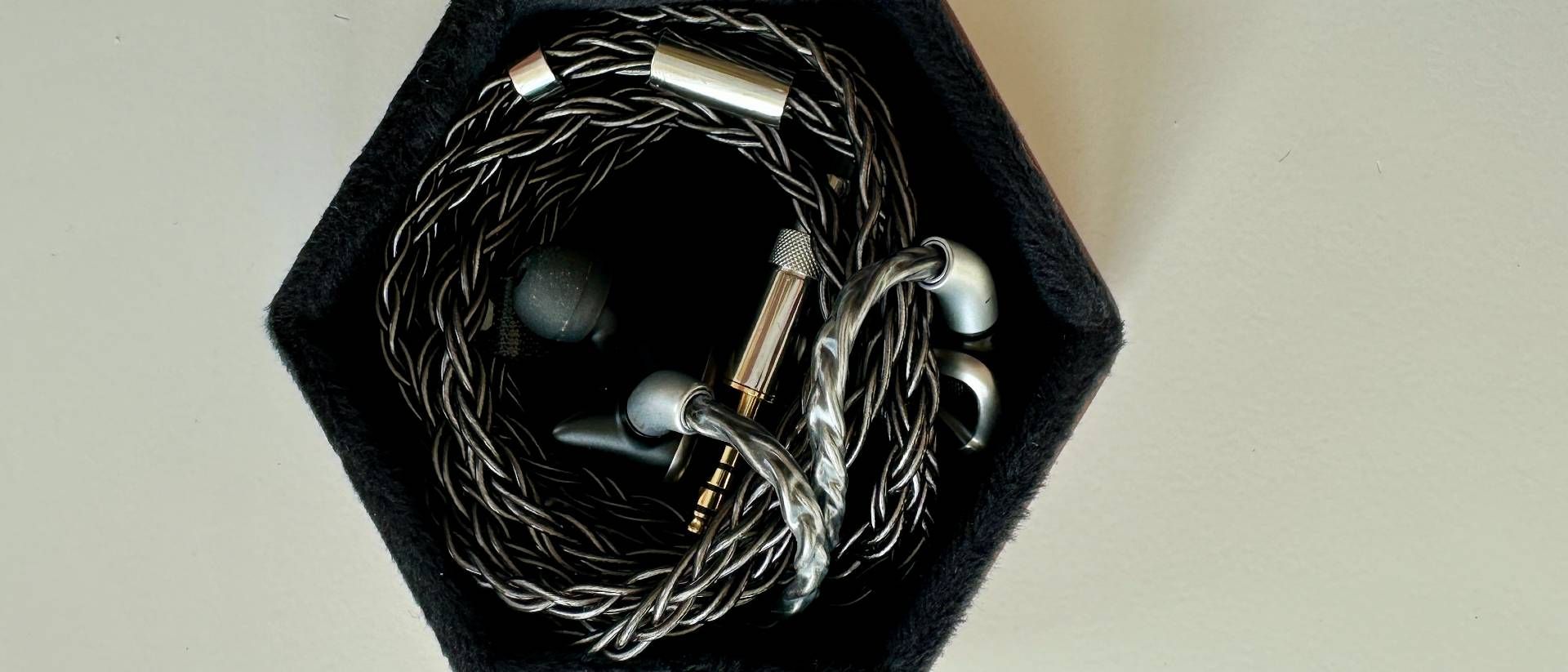 イヤホン Fiio FH19 FIIO FH19 FIO-IEM-FH19-B – エミライダイレクトストア