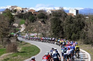 Volta a Catalunya stage 4 LIVE: Two riders have a tiny gap on the peloton